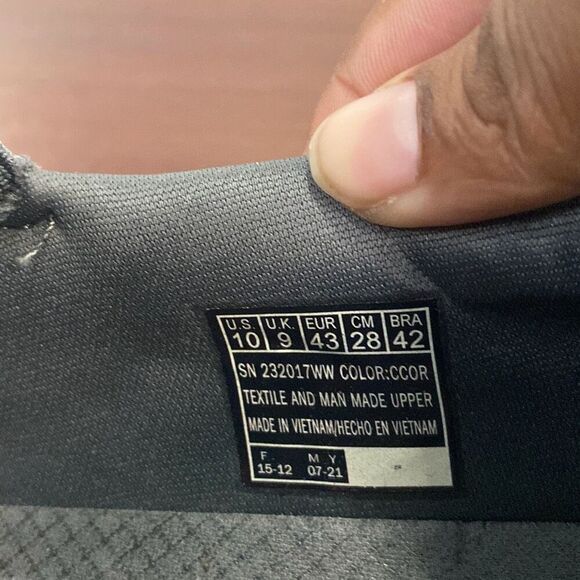 Sketchers sneakers men’s size 10 - Picture 8 of 9